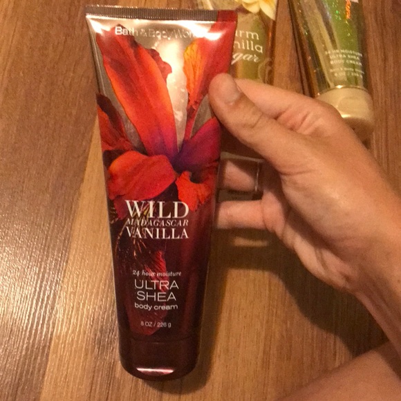 Bath and body works set of 3 - Picture 4 of 4